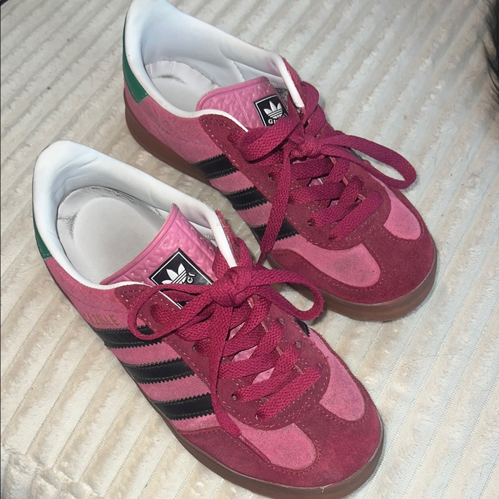 Adidas Gazelle Sneakers